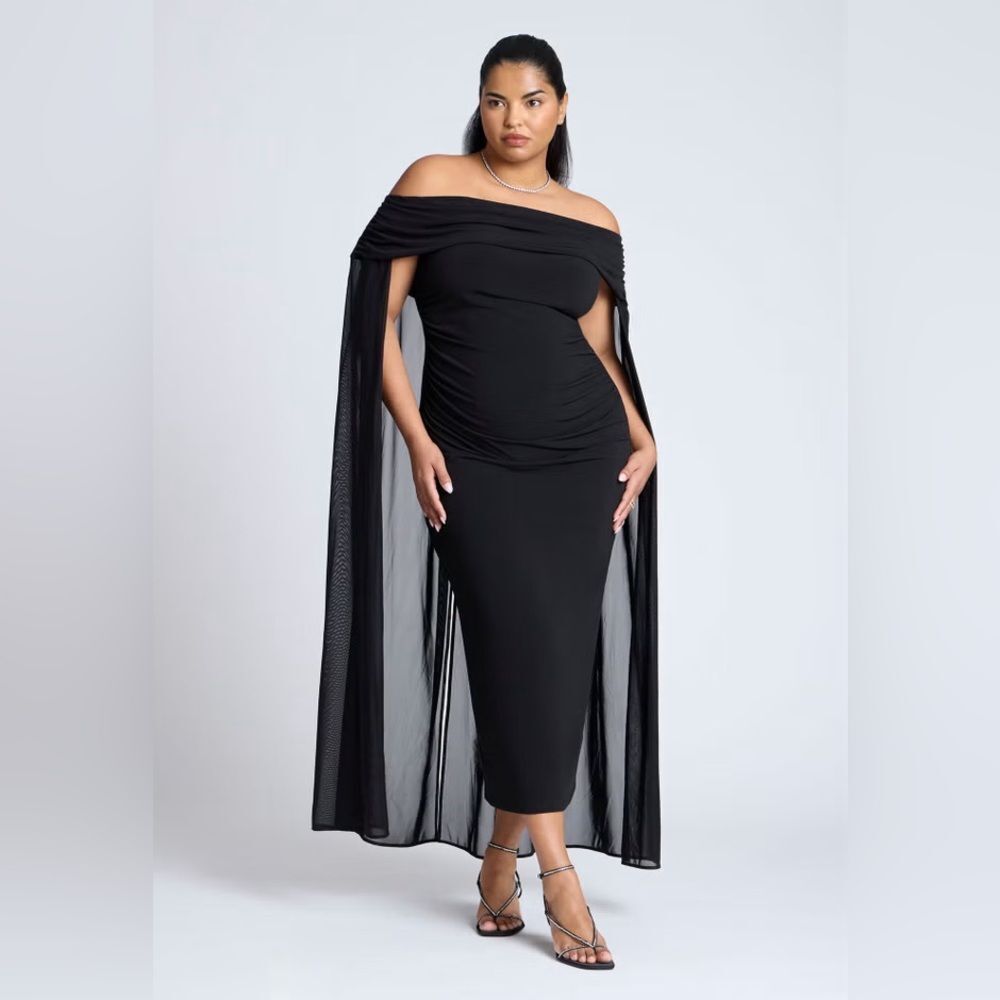 Eloquii Black off the shoulder capelet gown • Sz 22